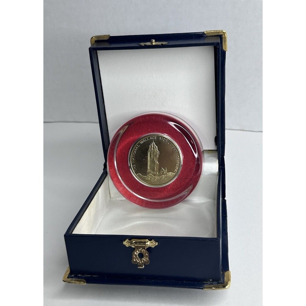 Vintage Wallace Monument Stirling Scotland Souvenir Coin Paperweight w/ Box